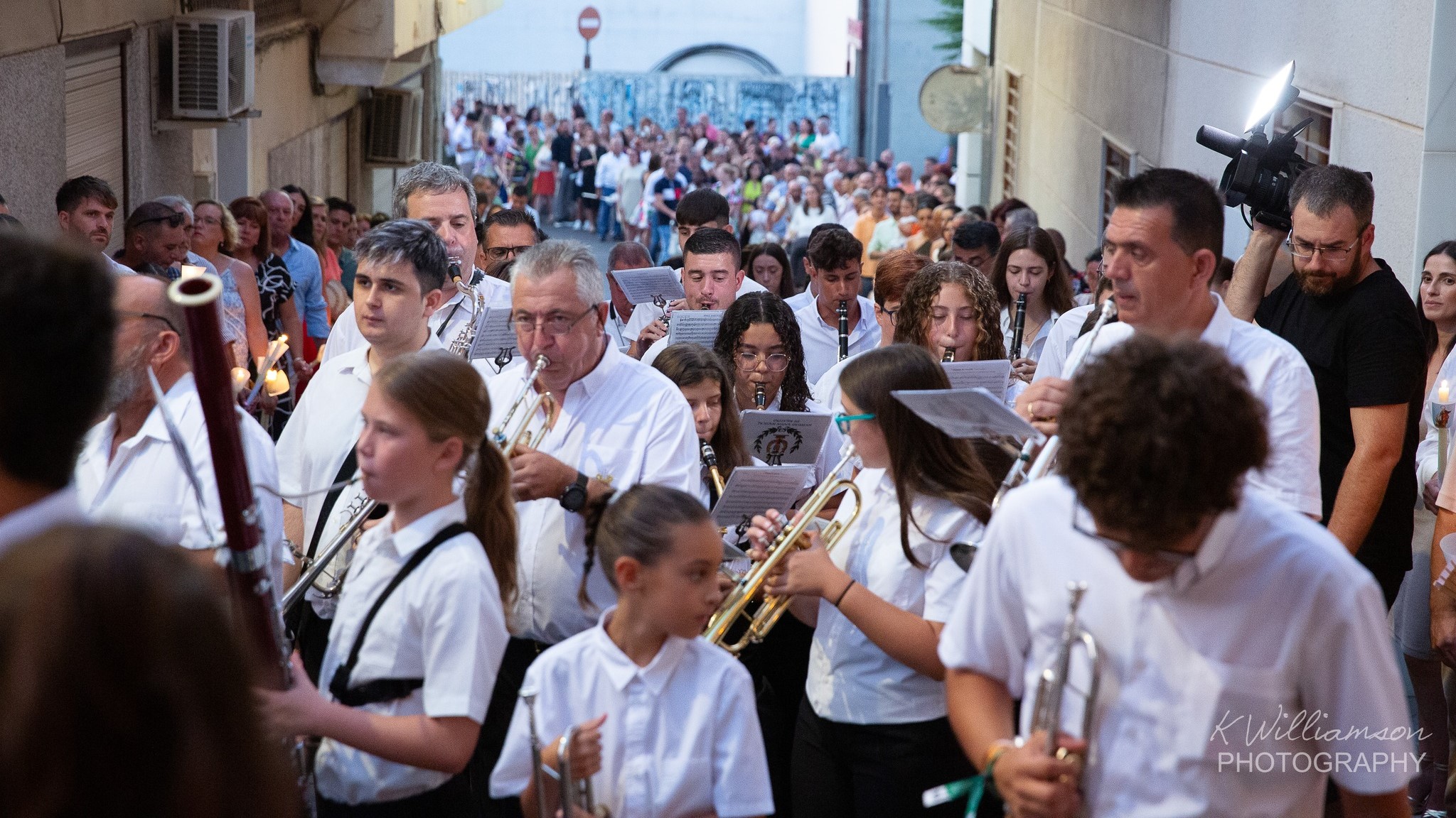 Banda de Bigastro en plena procesión